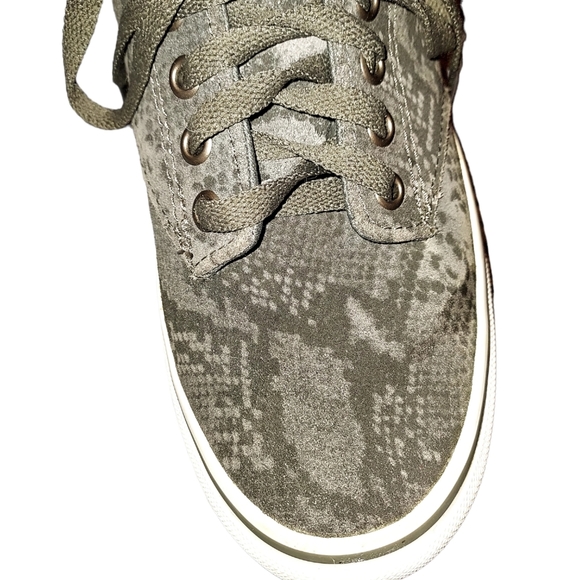 VANS Women's Gray Snakeskin Pattern Sneakers Size 8.5 - Picture 4 of 7